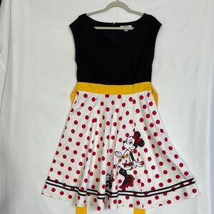Disney Parks Women Sz L Dress Minnie Mouse Figaro Polka Dot Cat Red Black Yellow
